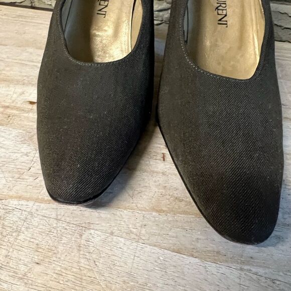 Yves Saint Laurent heels size 6.5 - Picture 4 of 14
